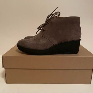 CLARKS ORIGINALS Women’s Athie Terra Suede Bootie